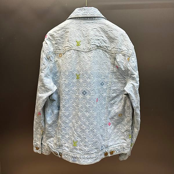 完売必至ルイヴィトン n級品 モノグラムデニムジャケット 1AFRXH